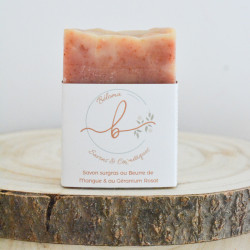 Savon surgras saponifié à froid au beurre de Mangue et parfumé à la rose